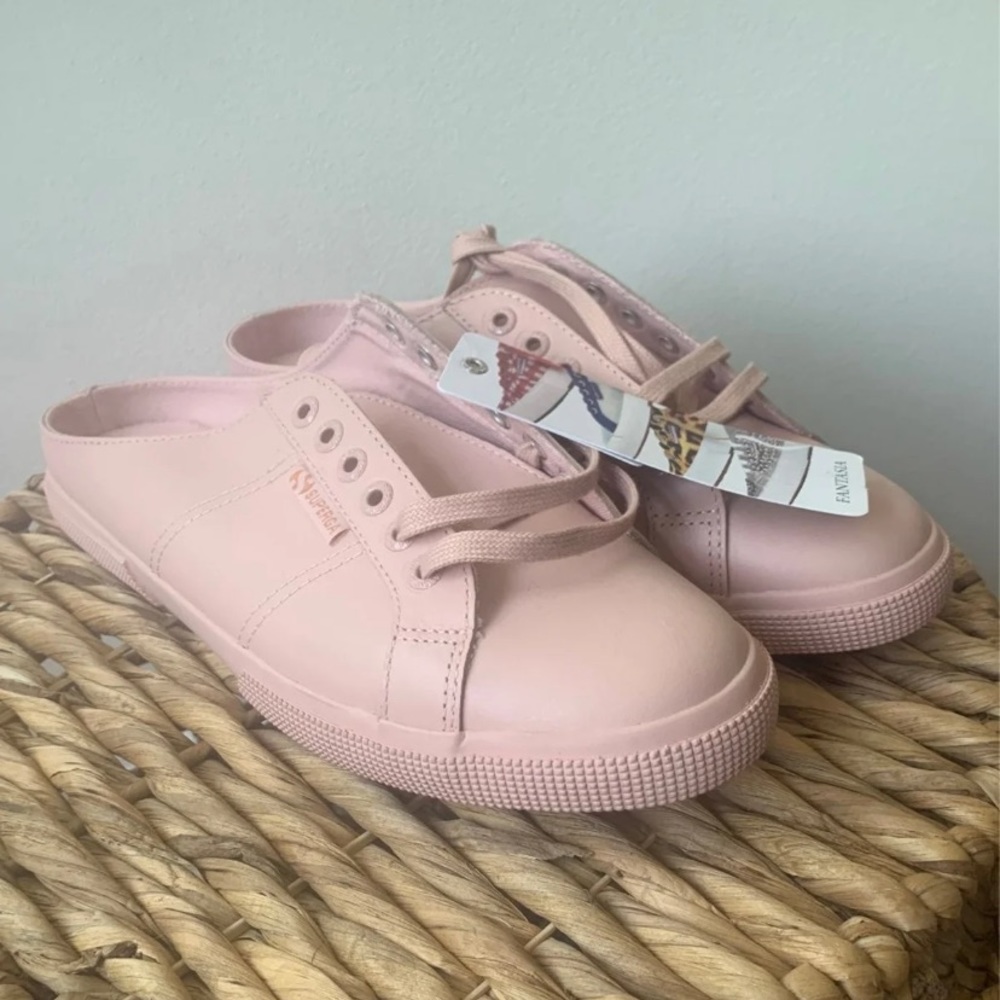 NWT Superga Women’s slip on sneakers size 10